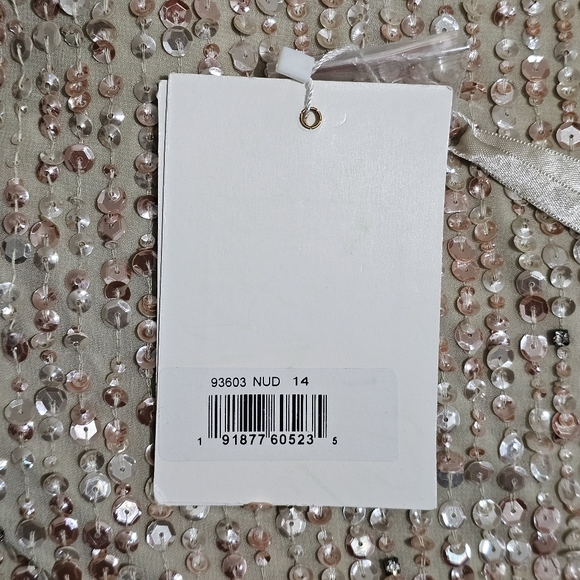 MAC DUGGAL size 14 SEQUINED HIGH NECK SLEEVELESS COLUMN GOWN Formal Dress - Picture 6 of 7